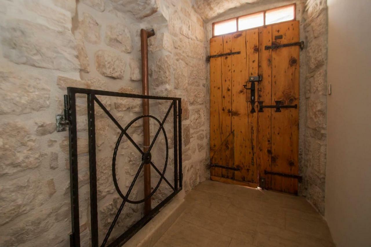 Kolenda Apartment كورتْشولا المظهر الخارجي الصورة